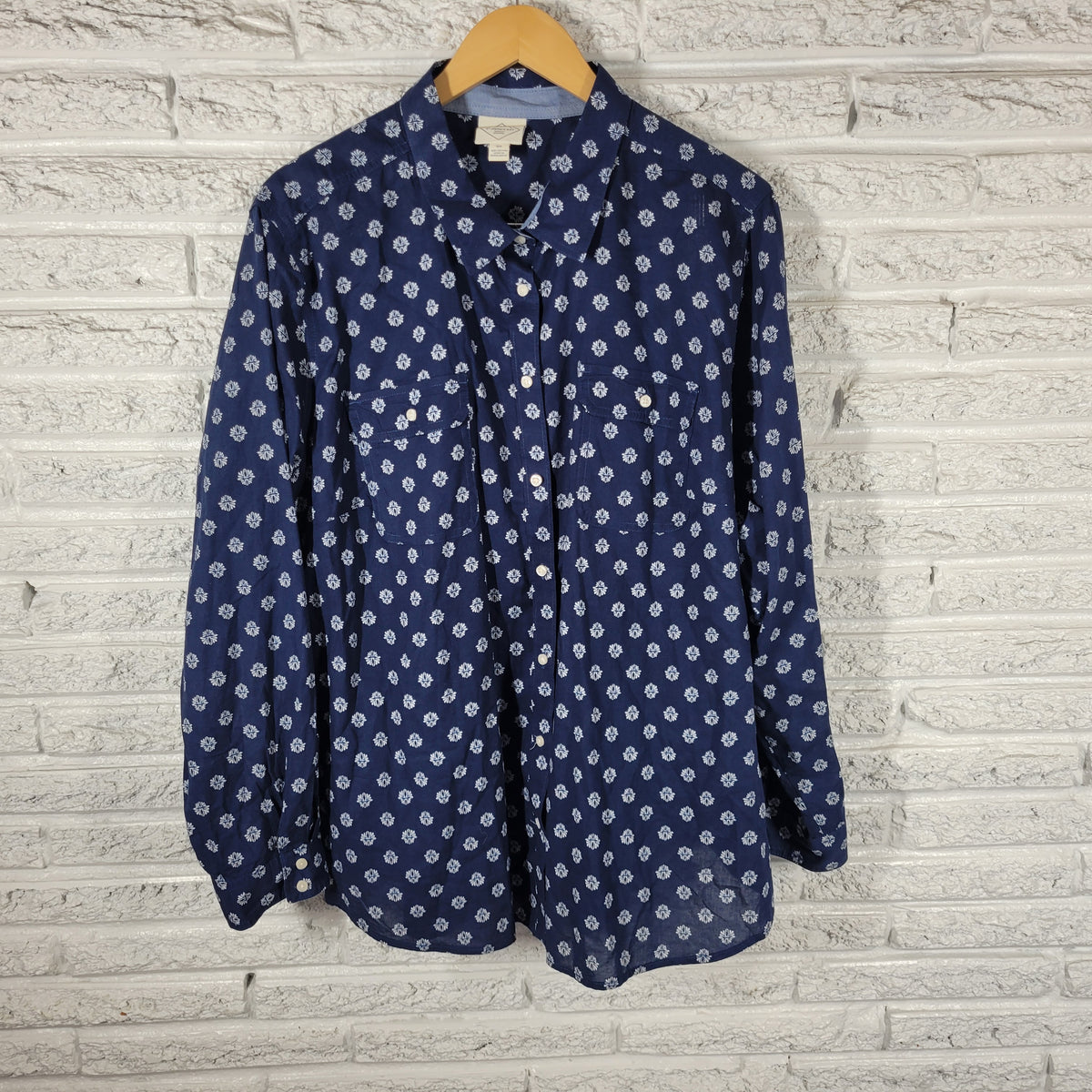 St. John's Bay Blue White Floral Shirt Women 3X Plus 100% Cotton FLO261E