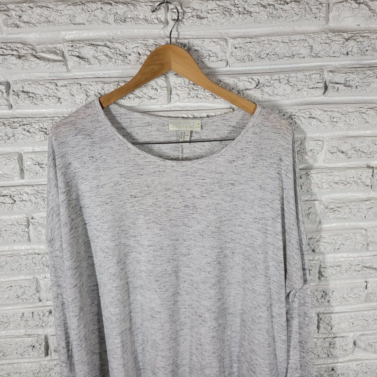 Forever 21 Gray Heather T-Shirt Women Plus Size 3X Crew Neck Long Sleeve GRA31E
