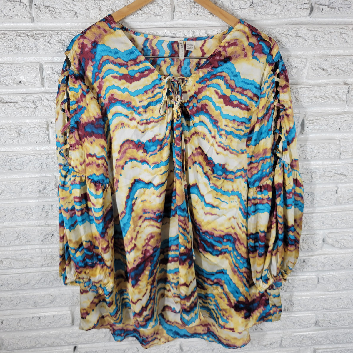 Cato Cold Shoulder Watercolor Top Women 26W 28W Crisscross Cold Shoulder WAT106E