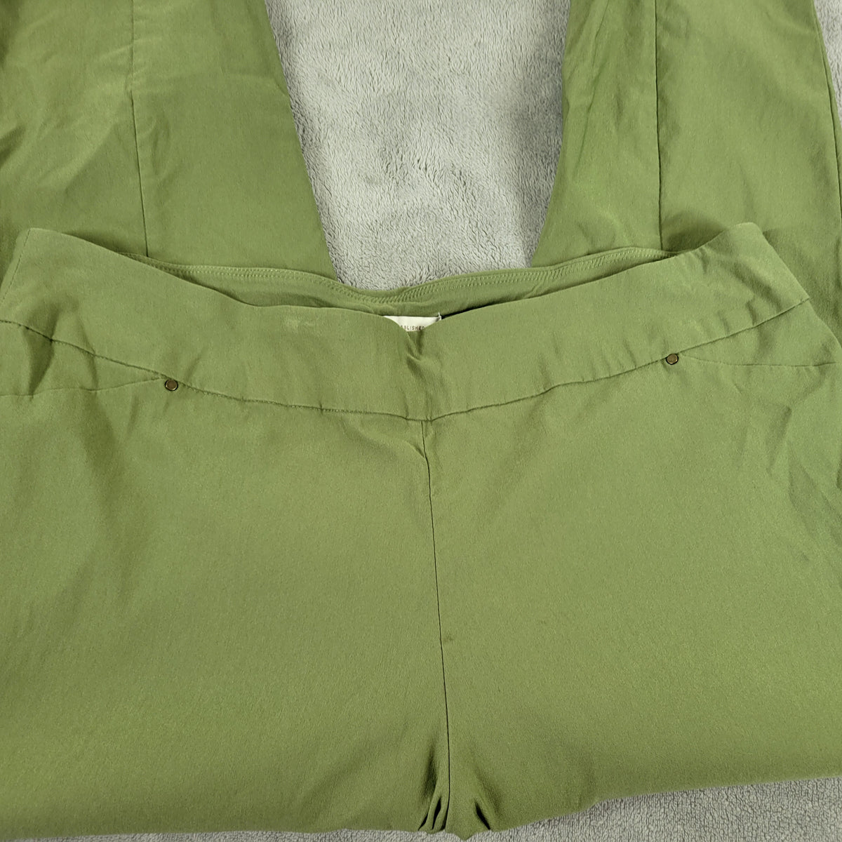 Cato Pants 18W Plus Size Green Straight Leg Pull On Elastic Waist GRE50E