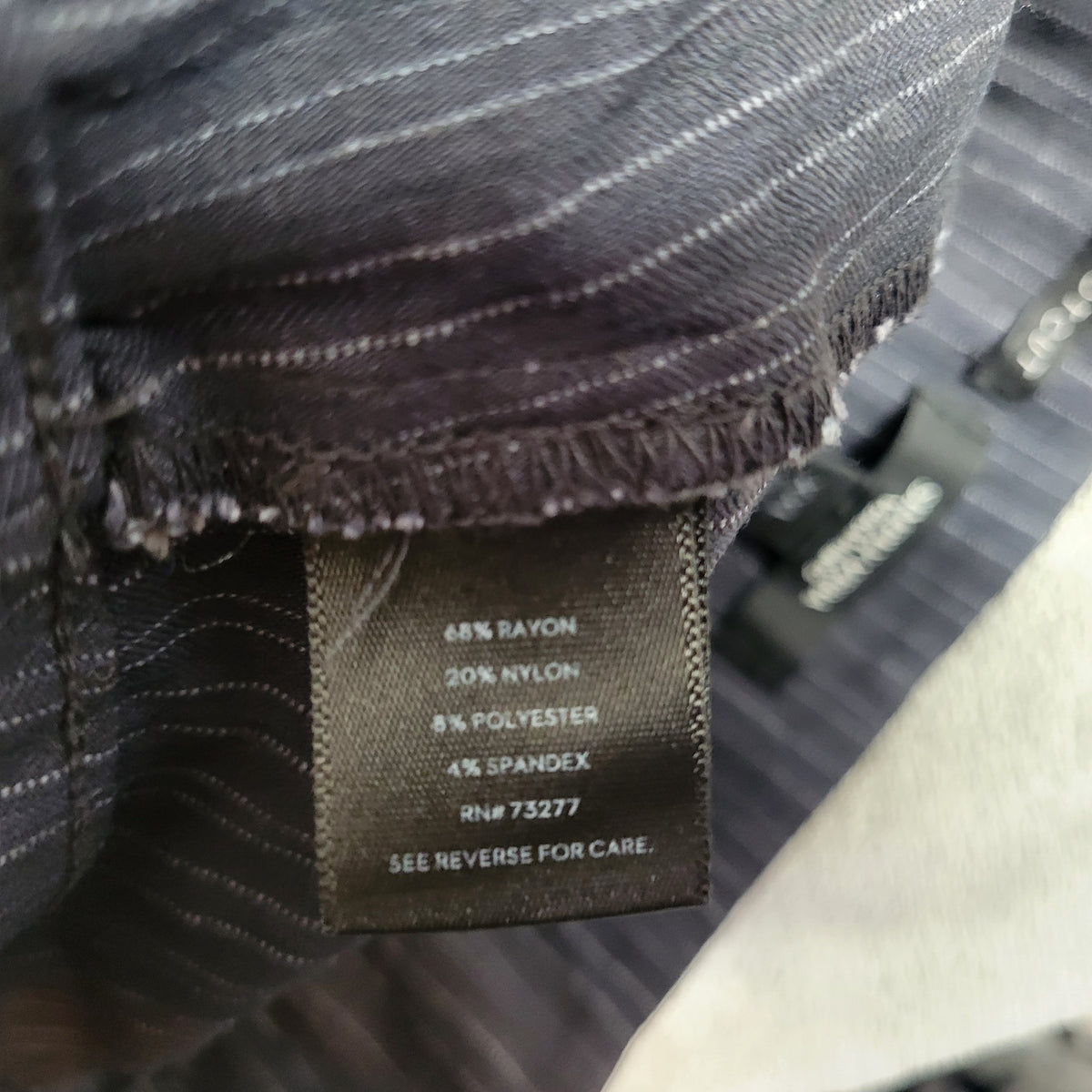 Simply Vera Wang Pants XXL Gray White Pinstripe  Elastic Waist Bootcut STR93XE
