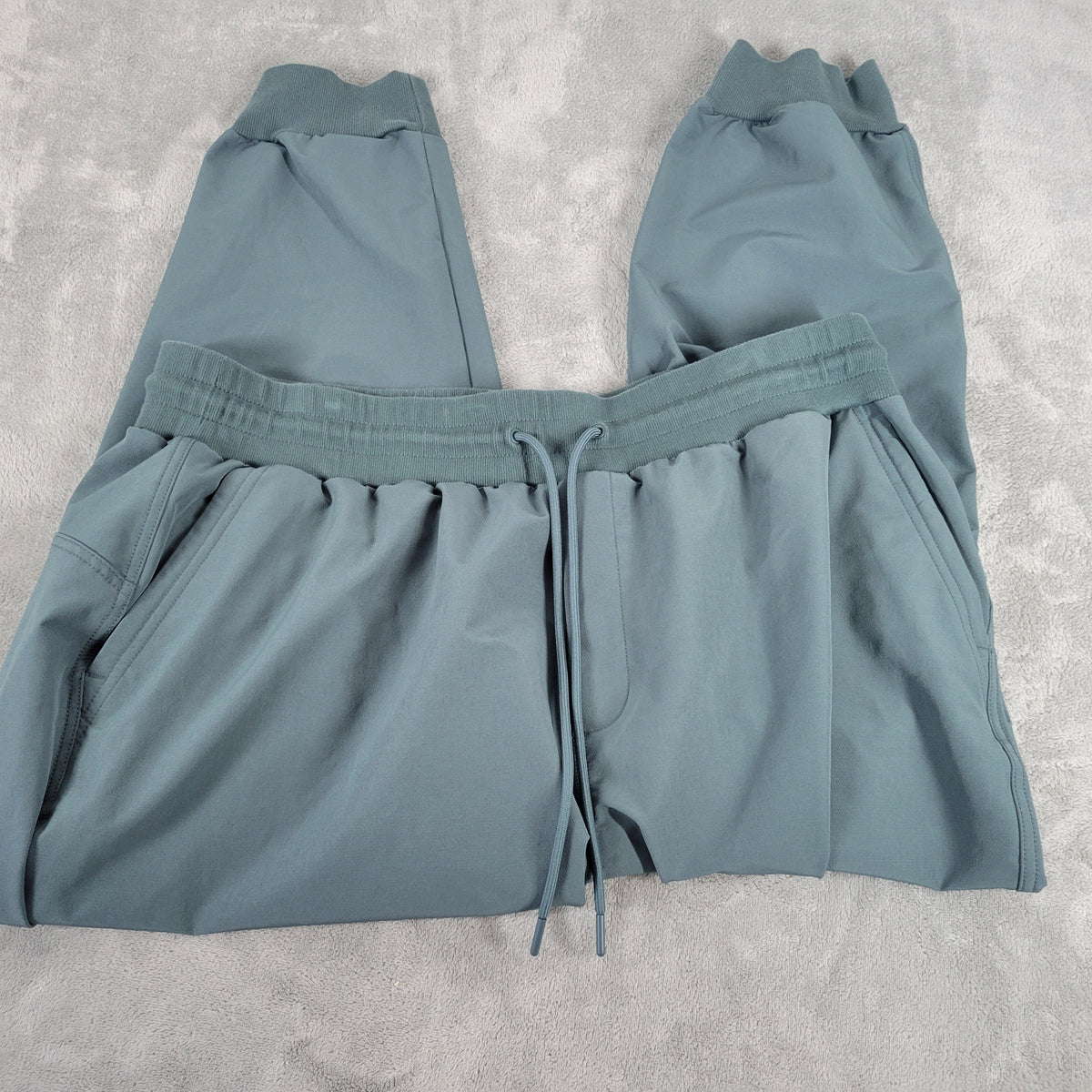 Old Navy Green Water Repellent Joggers Women 2X Plus Buttery Soft Tapered GRE36E