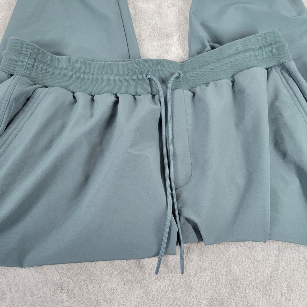 Old Navy Green Water Repellent Joggers Women 2X Plus Buttery Soft Tapered GRE36E