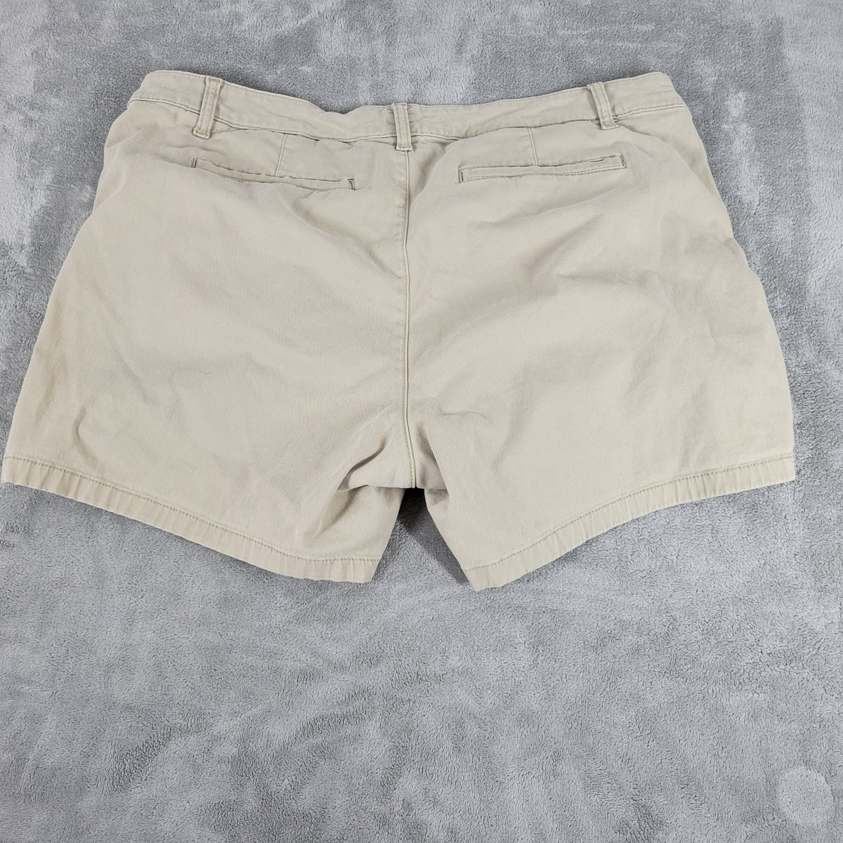 St John's Bay Women 18W Beige Denim Shorts Cotton Blend Stretch Khaki A3E