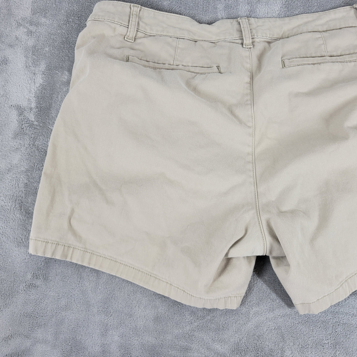 St John's Bay Women 18W Beige Denim Shorts Cotton Blend Stretch Khaki A3E