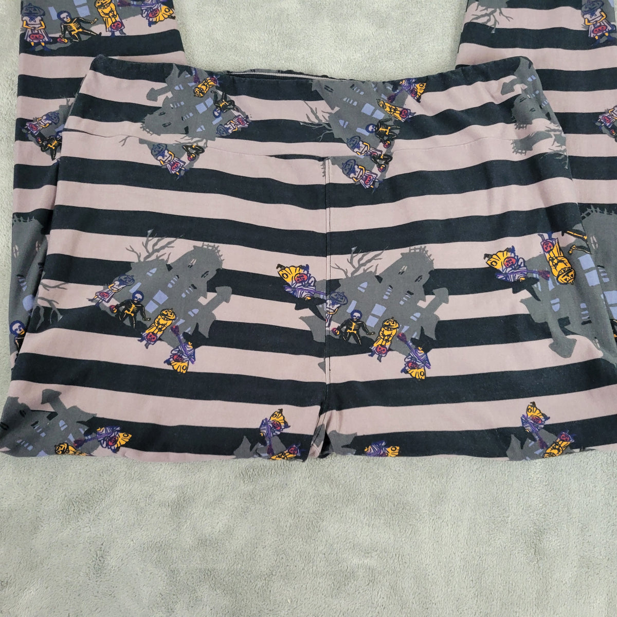 LuLaRoe Halloween Leggings TC2 Haunted House Trick or Treat Striped NOV88E