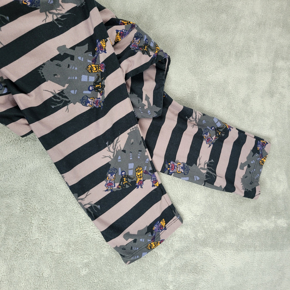 LuLaRoe Halloween Leggings TC2 Haunted House Trick or Treat Striped NOV88E