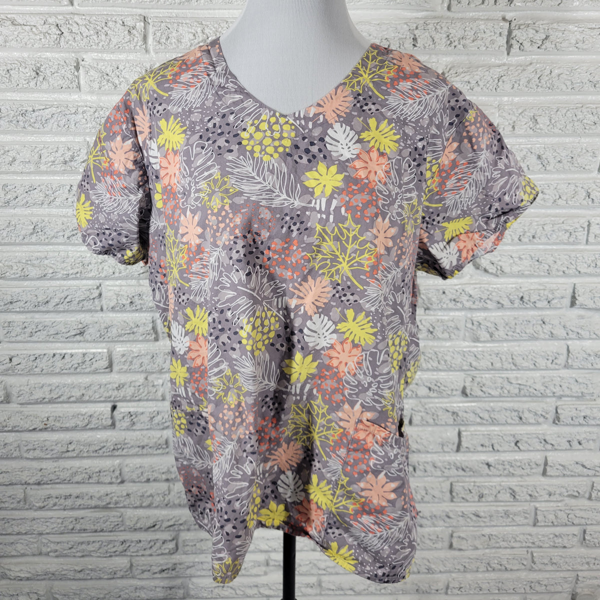 Zoe Chloe Scrub Top XL Unisex Floral Multicolor Cotton Medical Uniform FLO295XE
