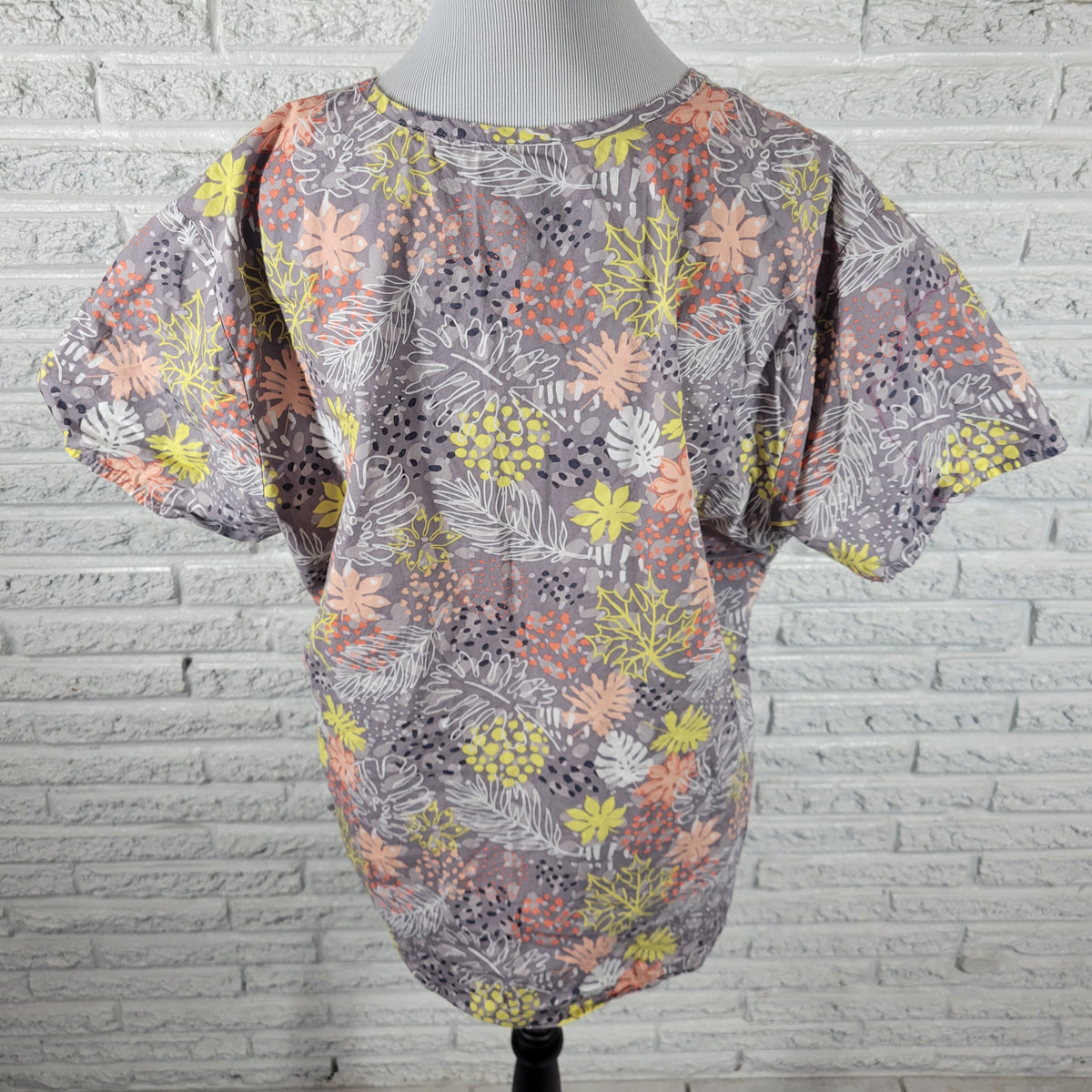 Zoe Chloe Scrub Top XL Unisex Floral Multicolor Cotton Medical Uniform FLO295XE