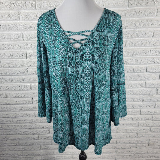 Dana Buchman Blouse XL Green Watercolor Criss Cross Neck Bell Crochet Sleeve WAT108E