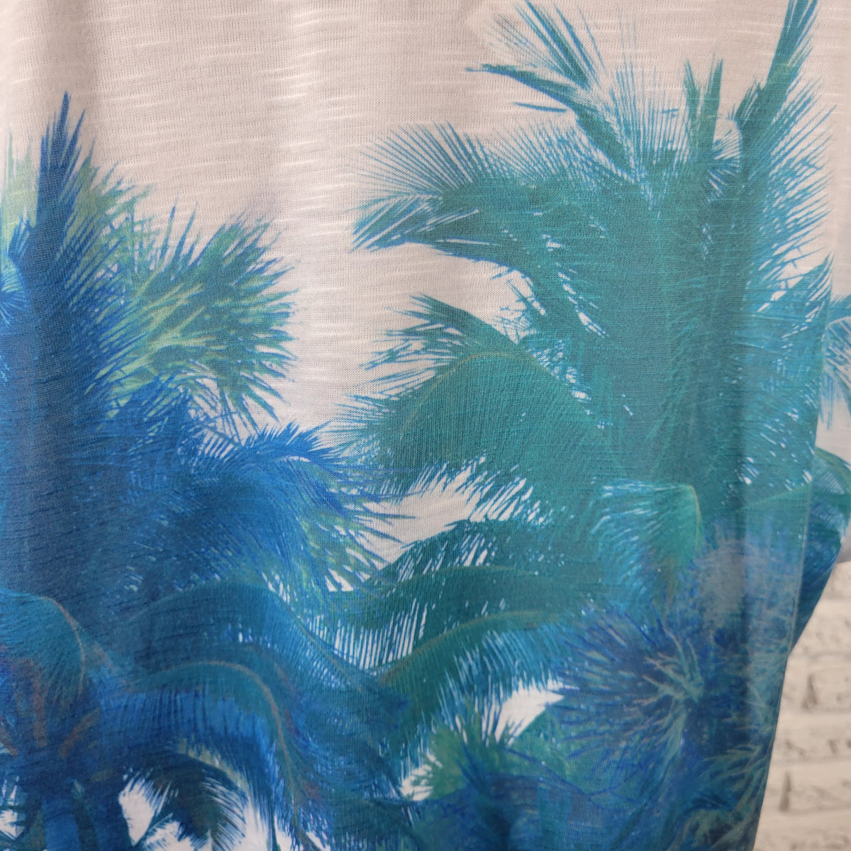 Sun Bay 1X Plus Blue Floral Palm Tree Tee Shirt Short Sleeve Round Neck FLO291E