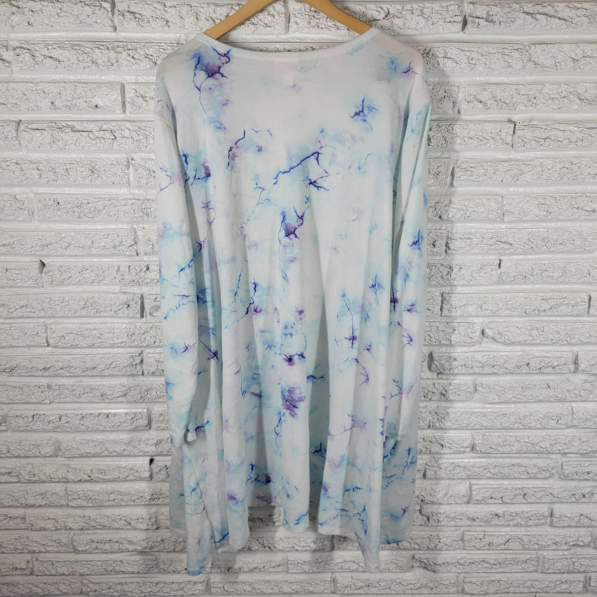 LuLaRoe Cardigan 2XL Plus Size Purple Blue Watercolor Open Front WAT107XE