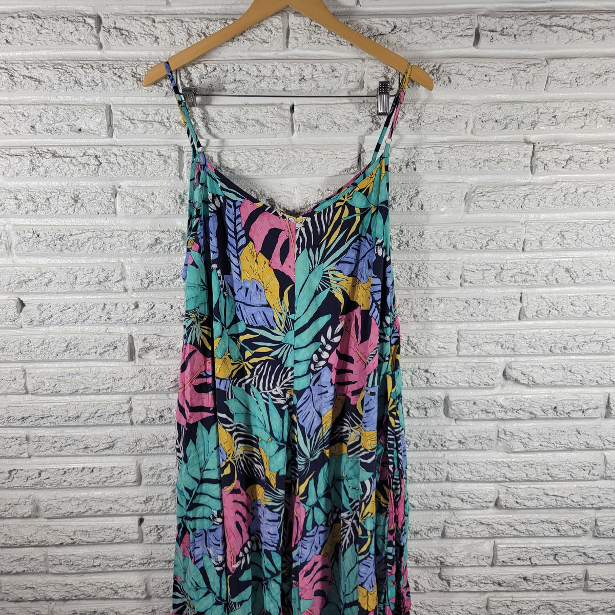 Forever 21 2X Jumpsuit Floral Wide Leg Pockets Belted Adjustable Strap FLO298E