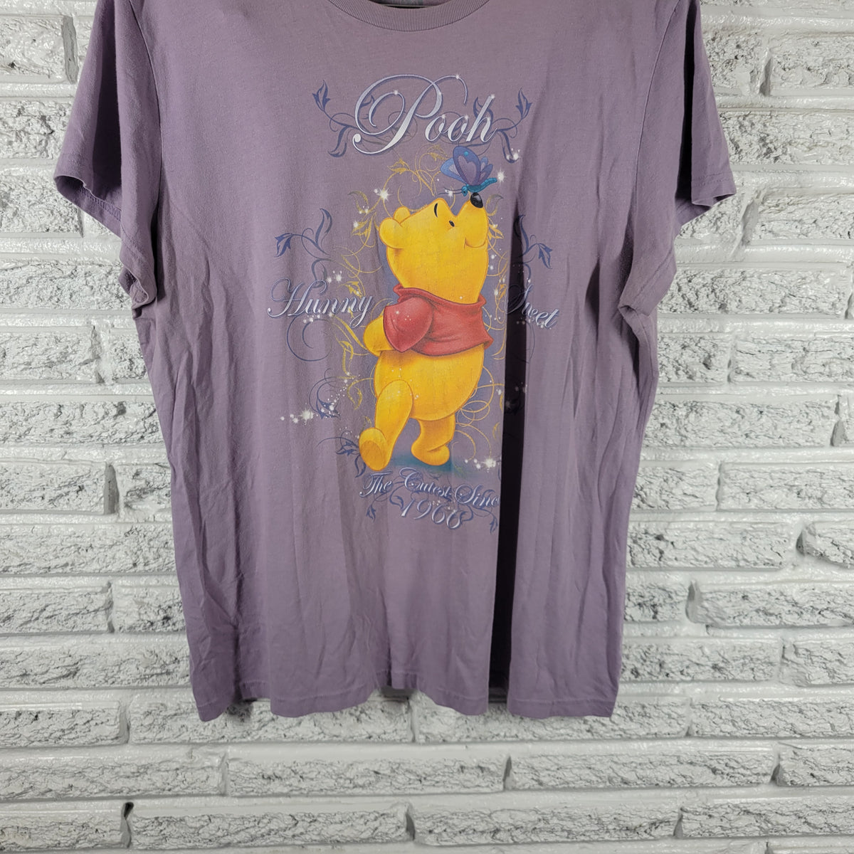 Disney Store Winnie the Pooh Graphic T Shirt Purple Womens Size XL Hunny NOV118E