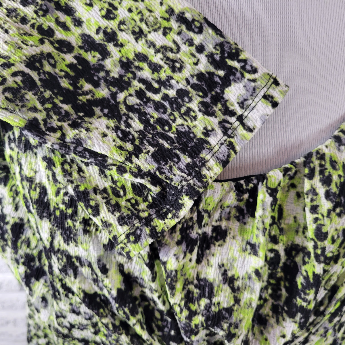 Alfani 2X Blouse Green Black Watercolor Pleated Ruched 3/4 Sleeve Top WAT59E