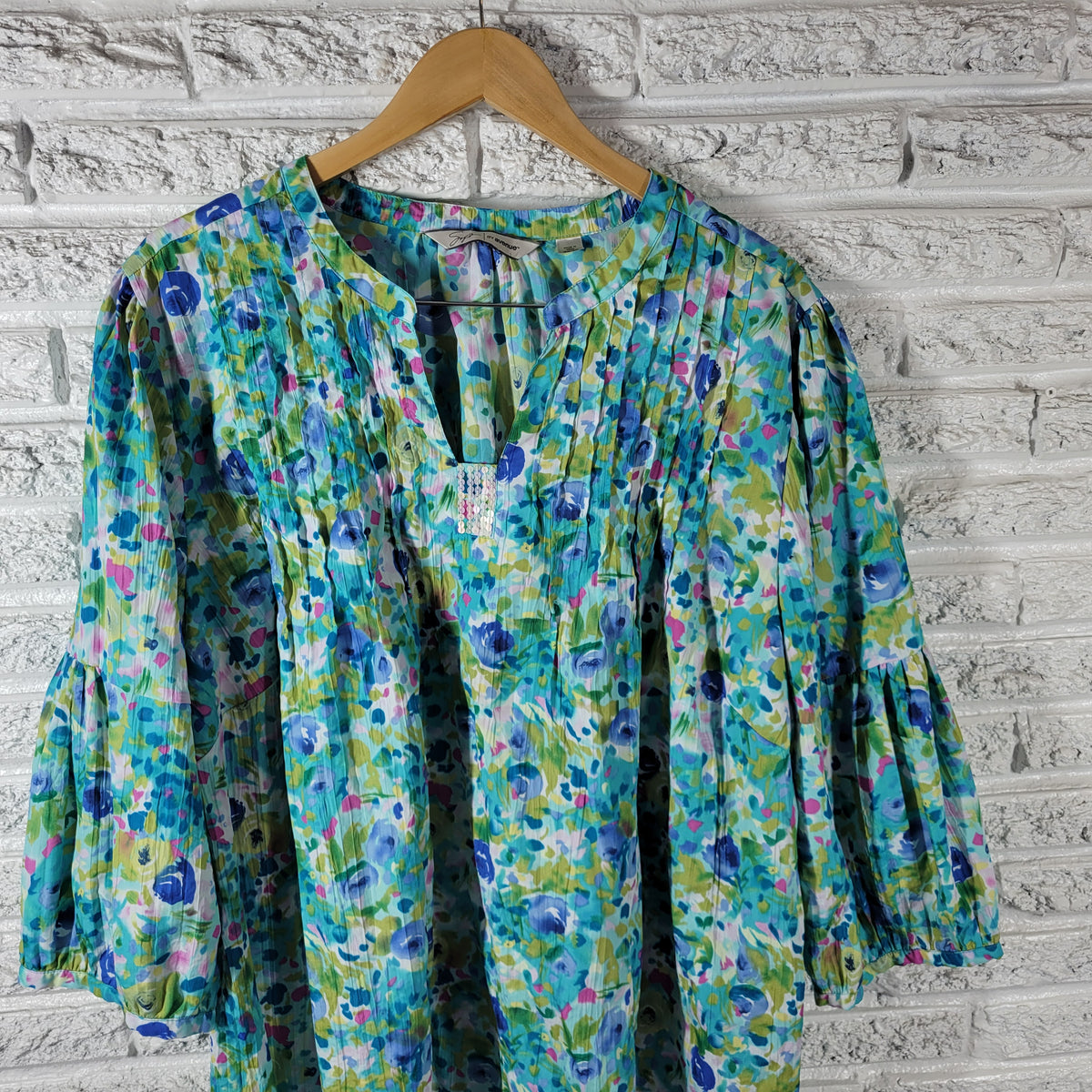 Avenue Soft Womens 26 28 Sequin Blue Green Floral Crinkle Crepe 3/4 Sleeve Top