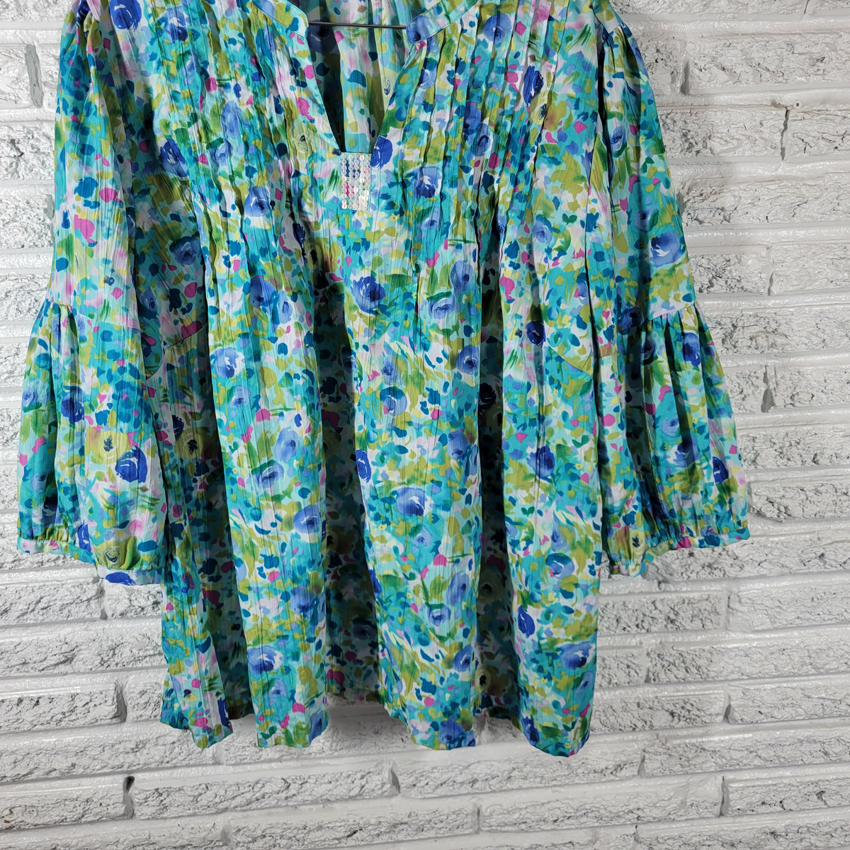 Avenue Soft Womens 26 28 Sequin Blue Green Floral Crinkle Crepe 3/4 Sleeve Top