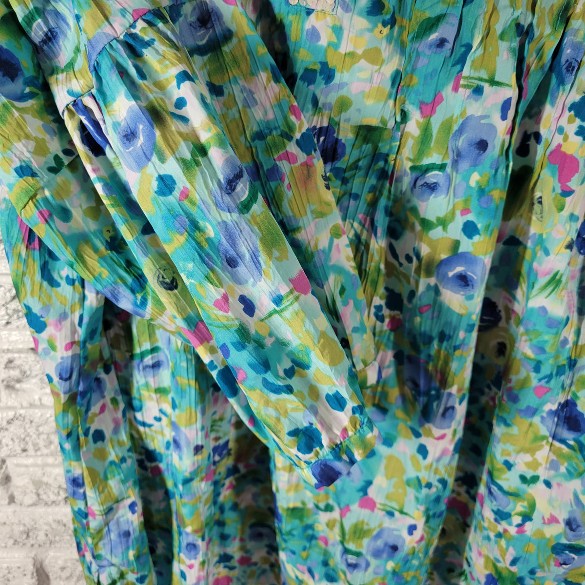 Avenue Soft Womens 26 28 Sequin Blue Green Floral Crinkle Crepe 3/4 Sleeve Top