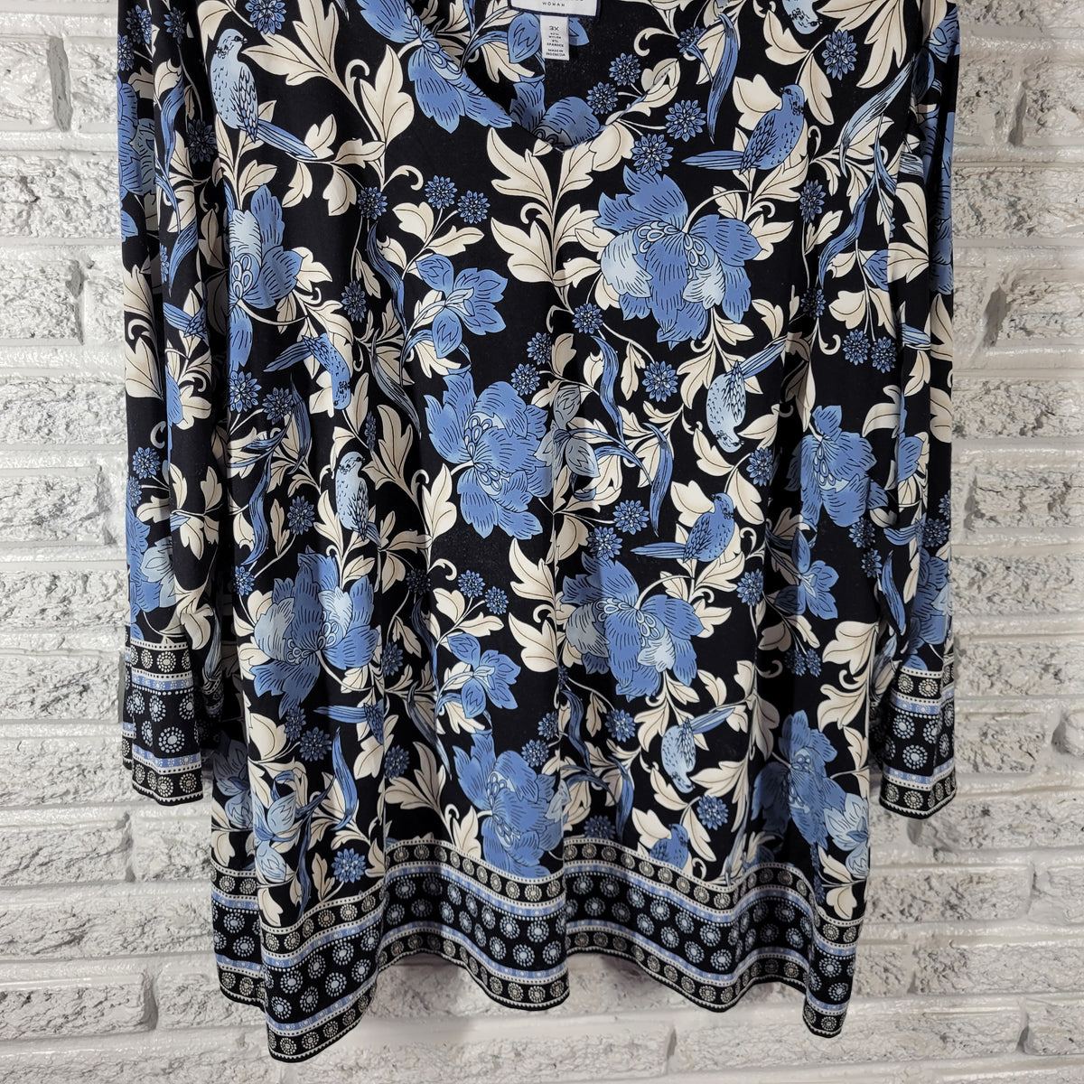 Charter Club Women Top 3X Plus Black Blue Floral V-Neck 3/4 Sleeve Stretch FLO215E