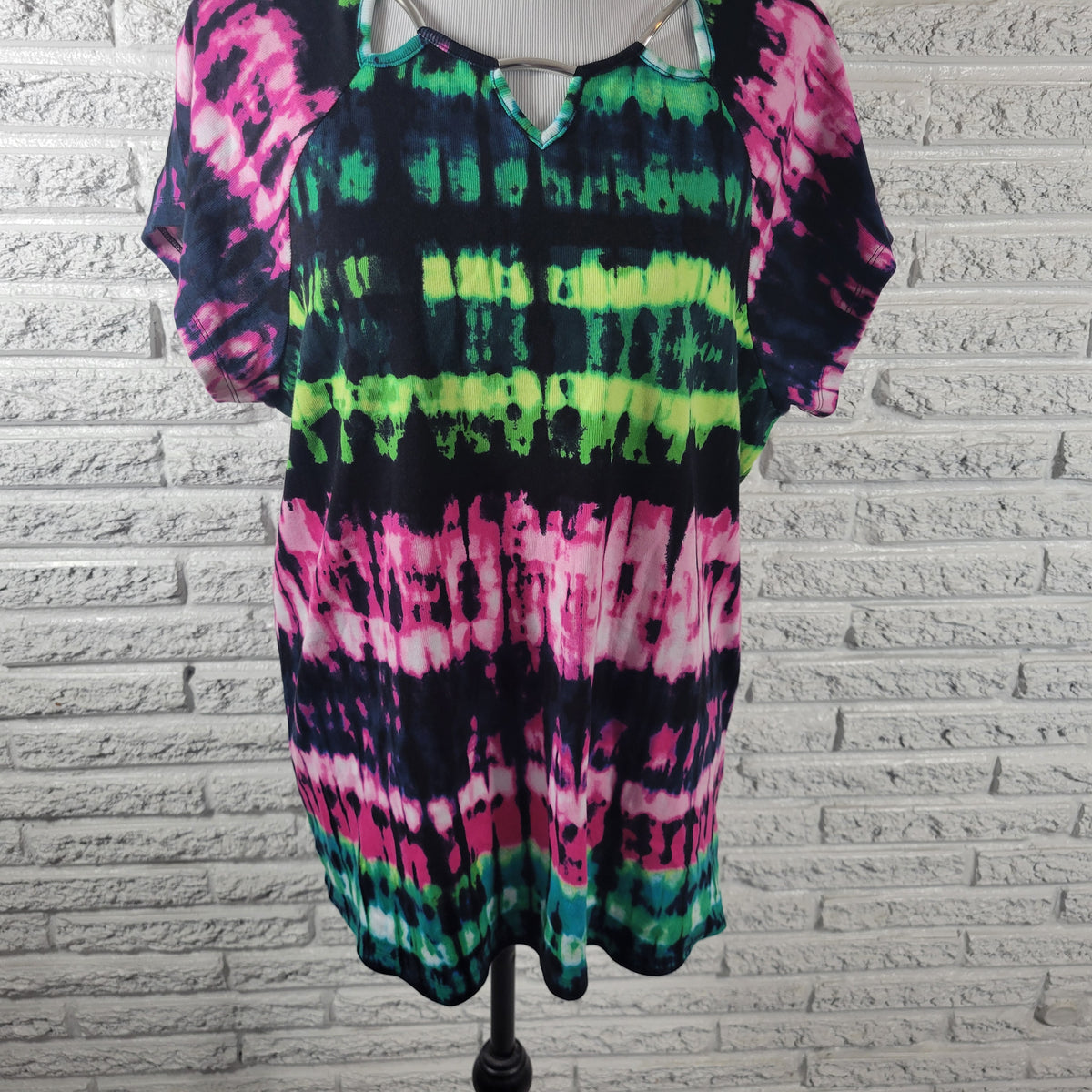Rafaella Women 2X Tee Shirt Cotton Tie Dye Keyhole Short Sleeve Multicolor Top TIE4E