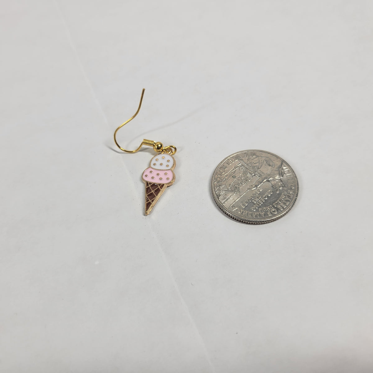 Cute Pink White Ice Cream Cone Dangle Drop Earrings Gold Tone Enamel Sweet Food E35E
