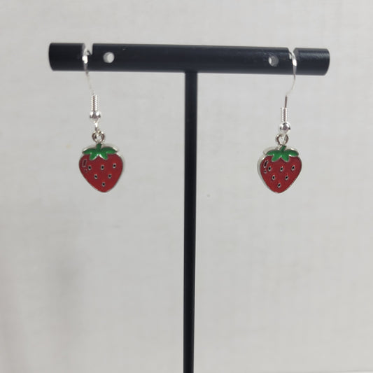 Cute Red Strawberry Dangle Drop Earrings Silver Tone Enamel Fruit Sweet Cottage E67E