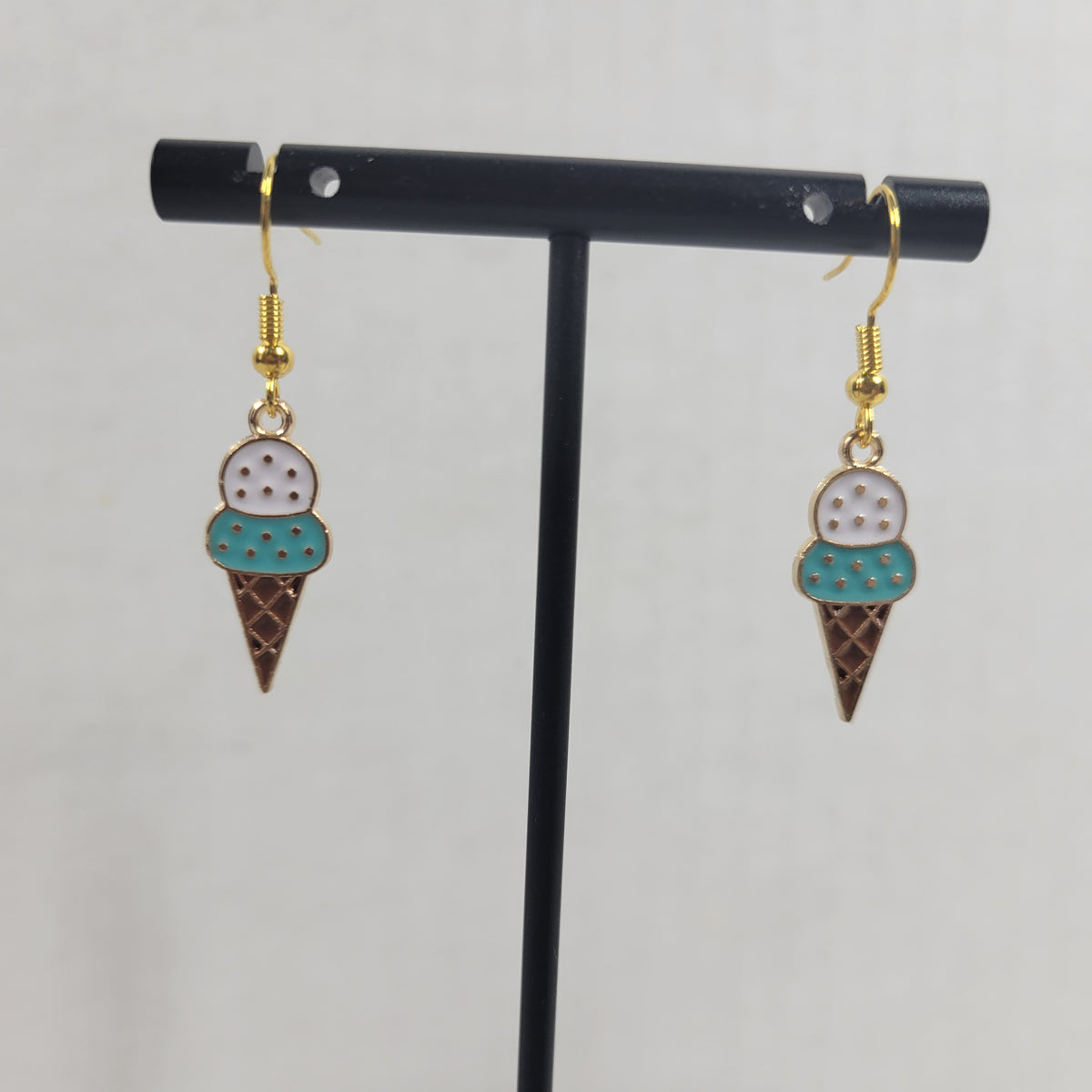 Enamel Ice Cream Cone Drop Earrings Gold Tone Blue White Double Scoop Dangle E70E