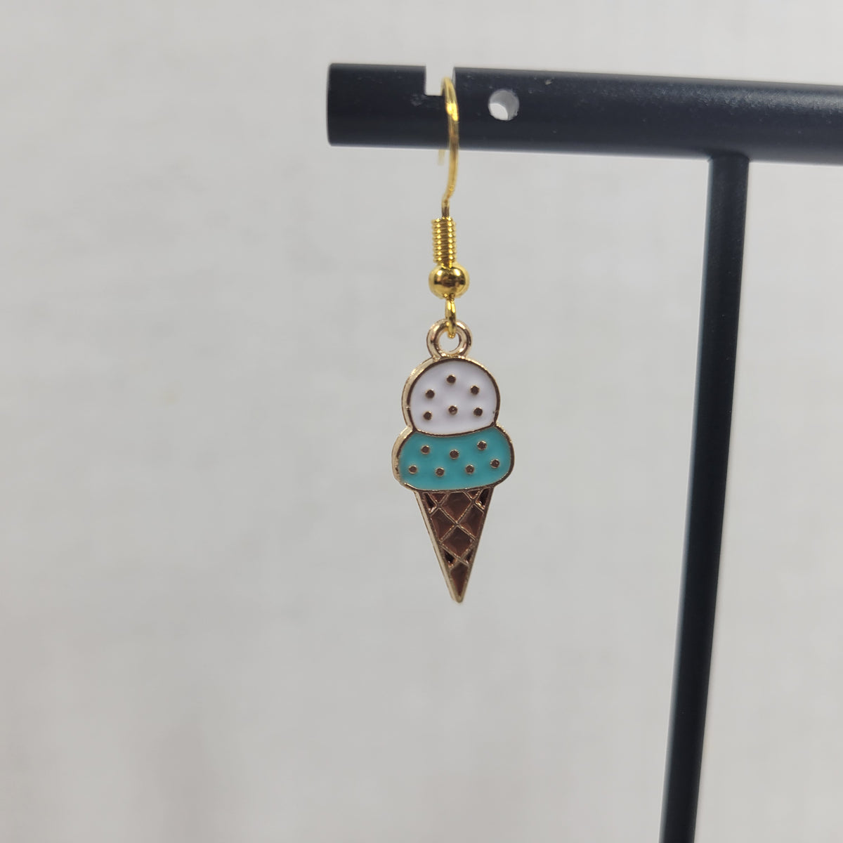 Enamel Ice Cream Cone Drop Earrings Gold Tone Blue White Double Scoop Dangle E70E