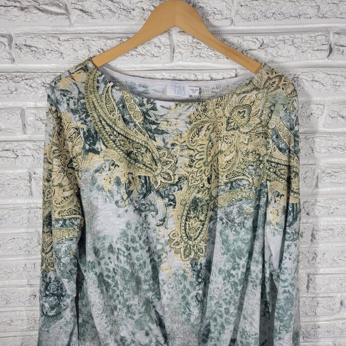 Time & Tru Women 3XL Floral Studded Blouse Top Long Sleeve Stretch Casual Travel FLO150E