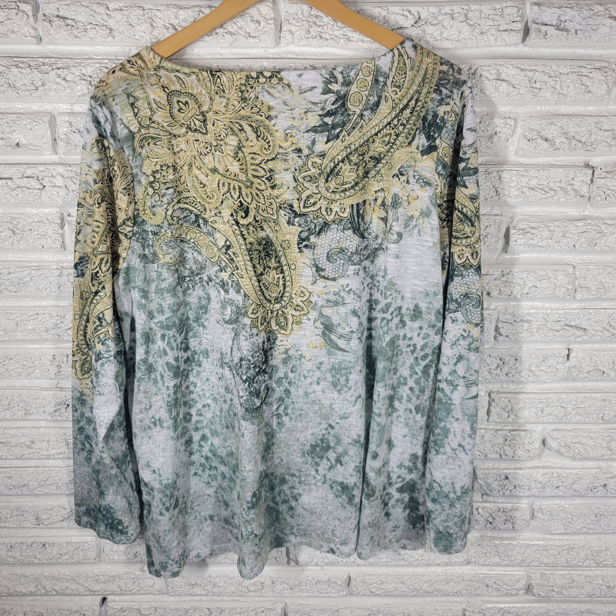 Time & Tru Women 3XL Floral Studded Blouse Top Long Sleeve Stretch Casual Travel FLO150E