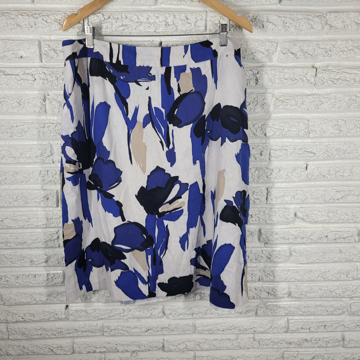 Cato Womens 18W Blue White Watercolor Linen Rayon Pencil Skirt Pockets Travel Knee WAT111E