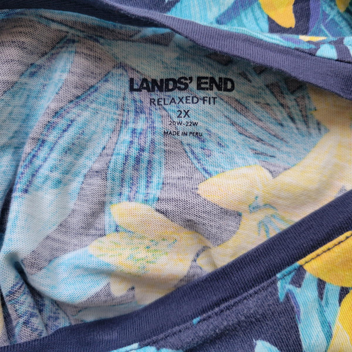Lands' End Womens 2X Floral T-Shirt Short Sleeve Crew Neck Blue Yellow Cotton FLO309E