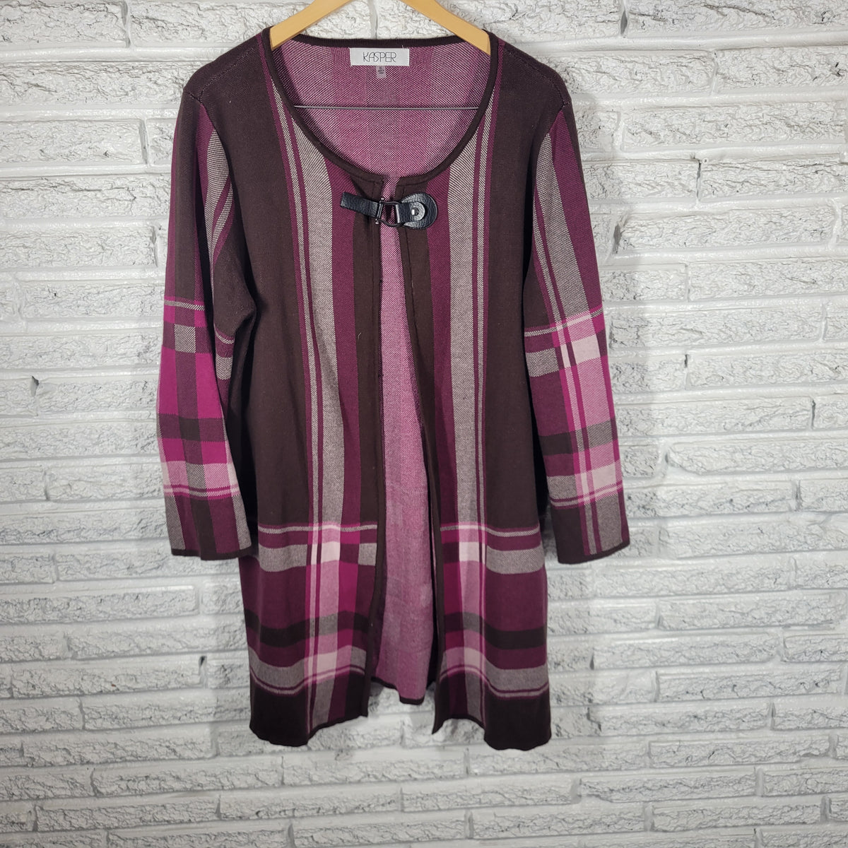 Kasper Womens Cardigan XL Purple Brown Plaid Knit One Snap Button Sweater Coat SWE128E