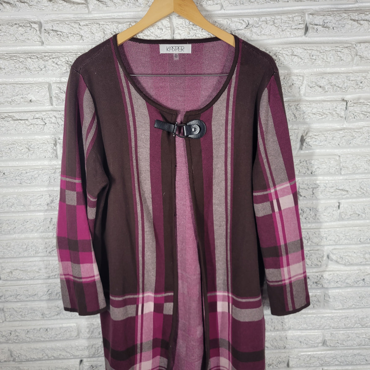 Kasper Womens Cardigan XL Purple Brown Plaid Knit One Snap Button Sweater Coat SWE128E