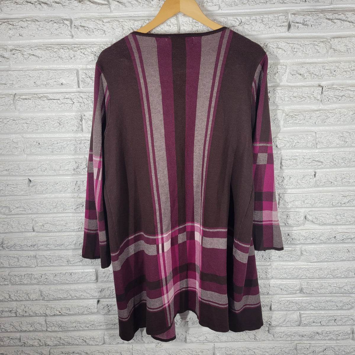 Kasper Womens Cardigan XL Purple Brown Plaid Knit One Snap Button Sweater Coat SWE128E