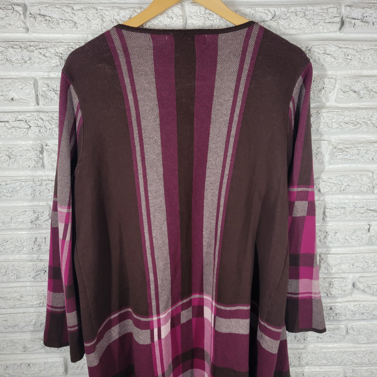 Kasper Womens Cardigan XL Purple Brown Plaid Knit One Snap Button Sweater Coat SWE128E