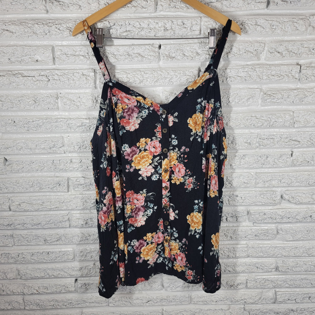 Torrid 3X Plus Size Floral Swing Top V-Neck Button Up Strappy Sleeveless Cami FLO272E