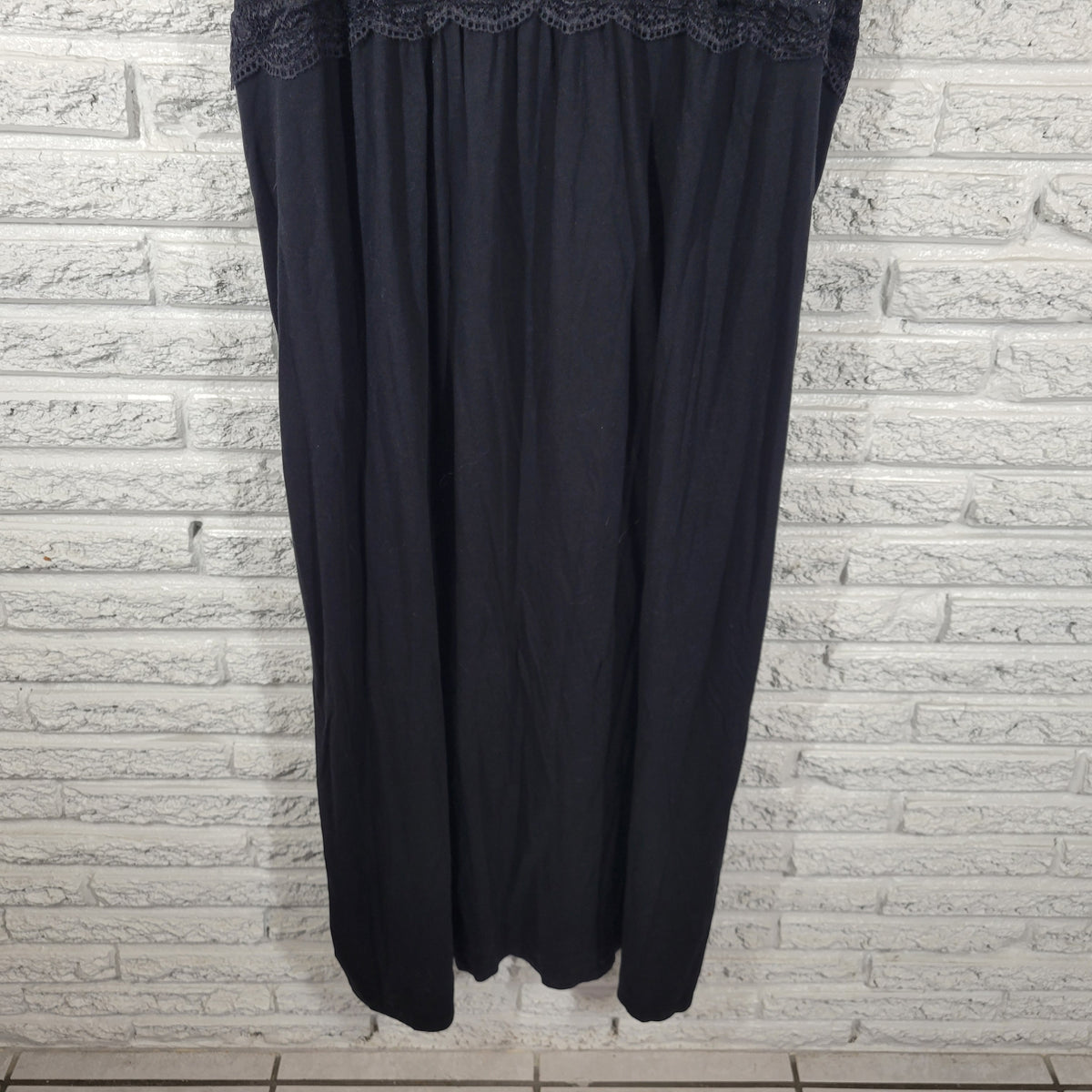 Avenue Body 30/32 Nightgown Plus Size Black Lace Sexy Sleepwear Straps Gown BLA110E