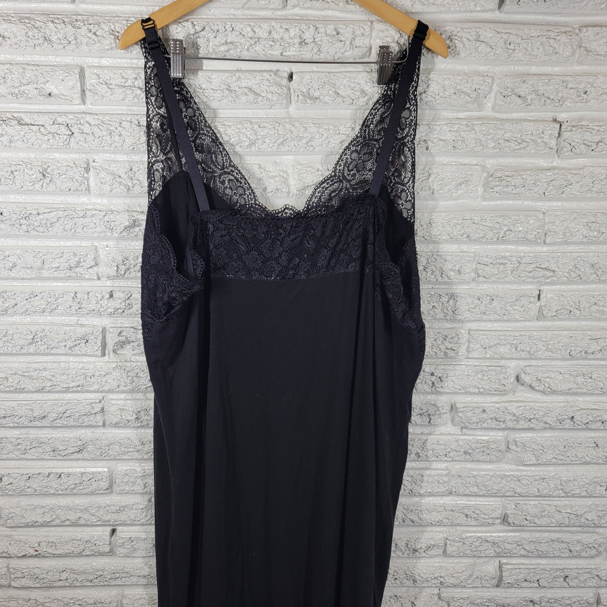 Avenue Body 30/32 Nightgown Plus Size Black Lace Sexy Sleepwear Straps Gown BLA110E