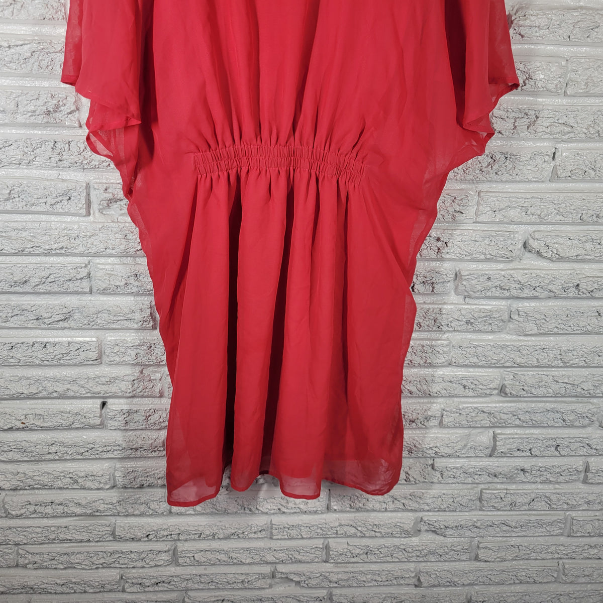 Badgley Mischka American Glamour Pink Red Chiffon Rosette V-Neck Top Dress 1X PIN32E