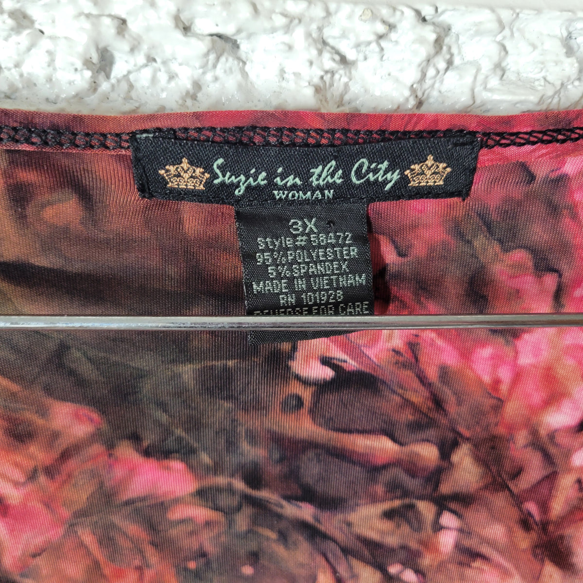 Suzie in the City Women Top 3X Plus Multicolor Floral 3/4 Sleeve Pullover FLO311E