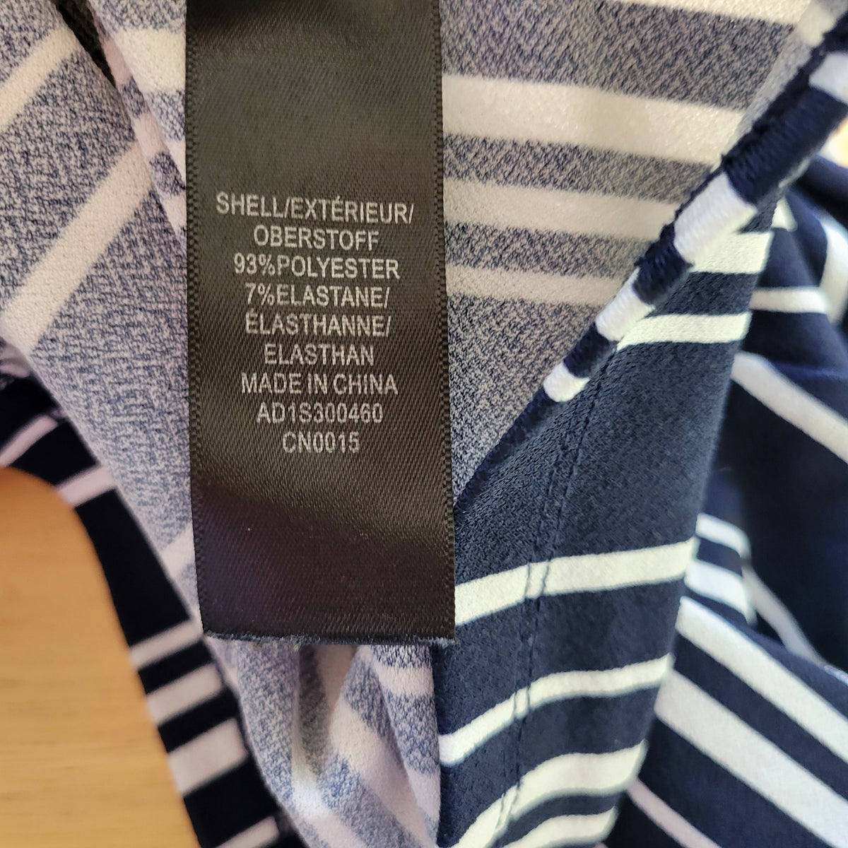 Adrianna Papell Top Womens XL Blue White Striped V-Neck Long Sleeve Blouse STR190E