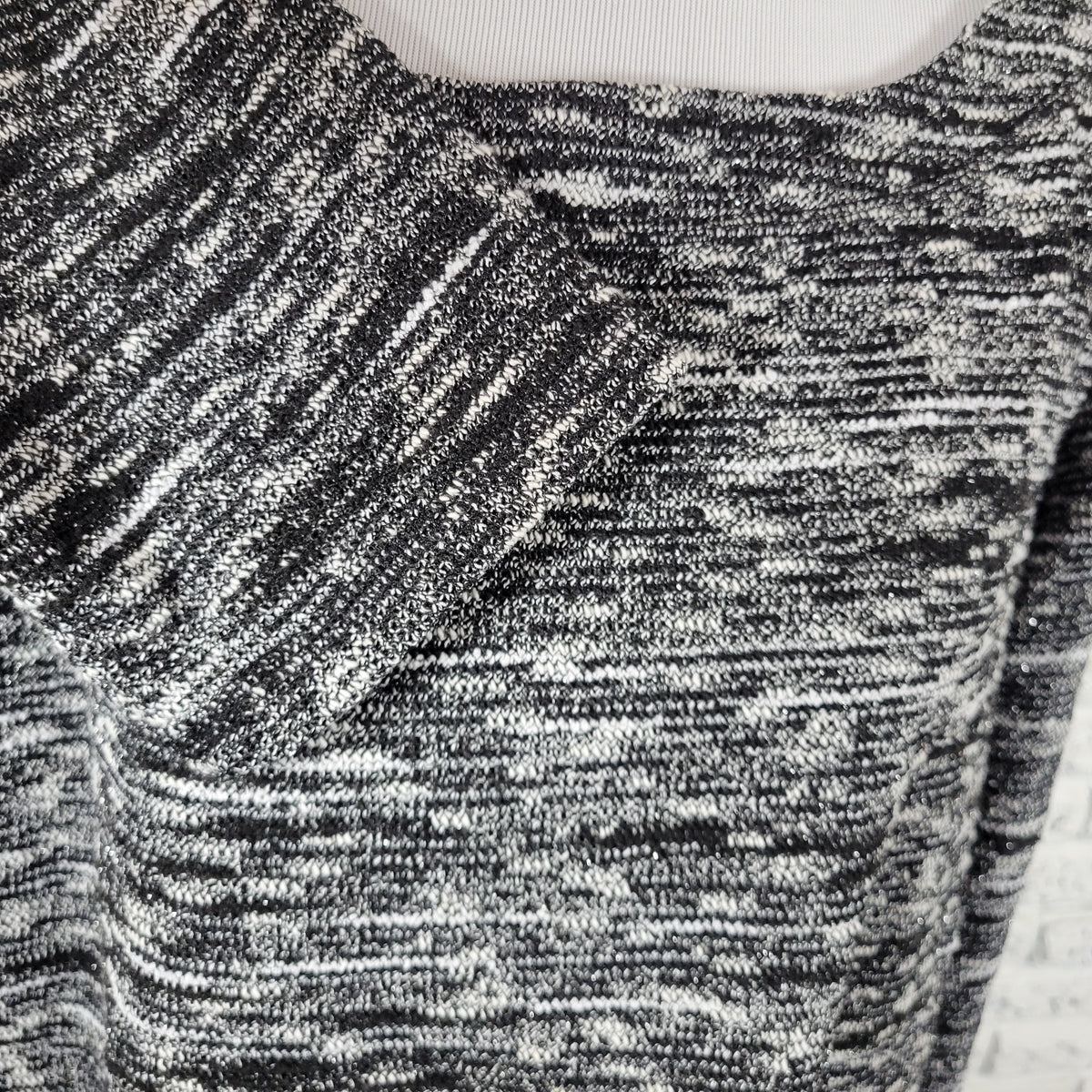 Liz Claiborne Weekend Sweater Women XL Black Metallic Sparkle Zip Shoulder BLA115E