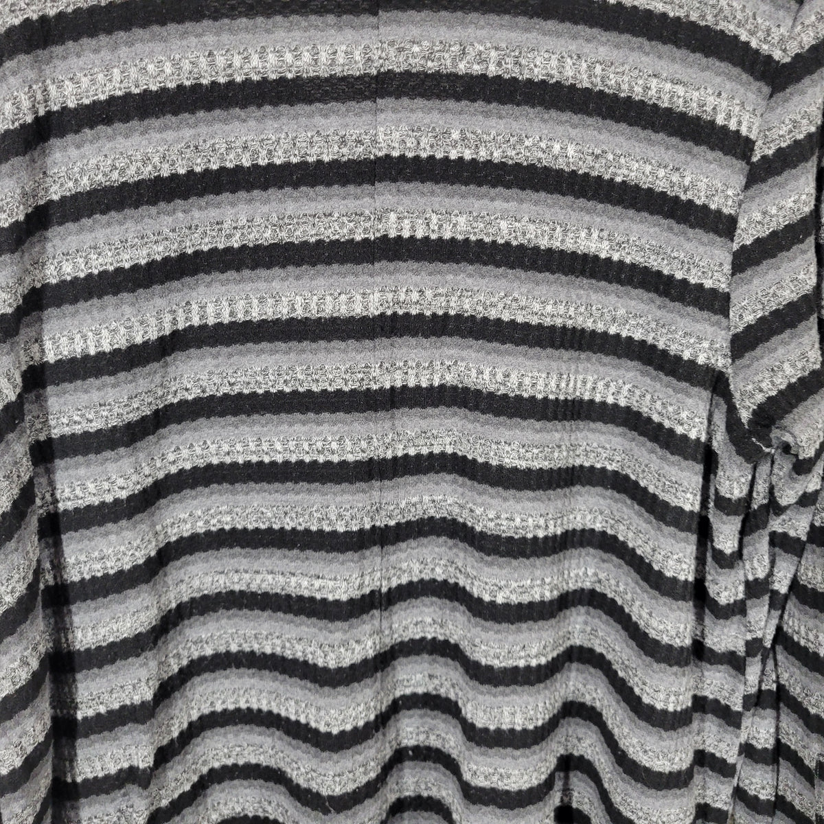 Lane Bryant Sweater Womens 18/20 Black Gray Striped Long Sleeve Pullover Knit STR127E