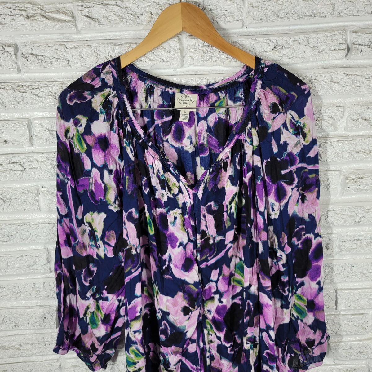 St. Johns Bay Tunic Womens 3X Blue Purple Floral Sheer V-Neck 3/4 Sleeve Top FLO82E