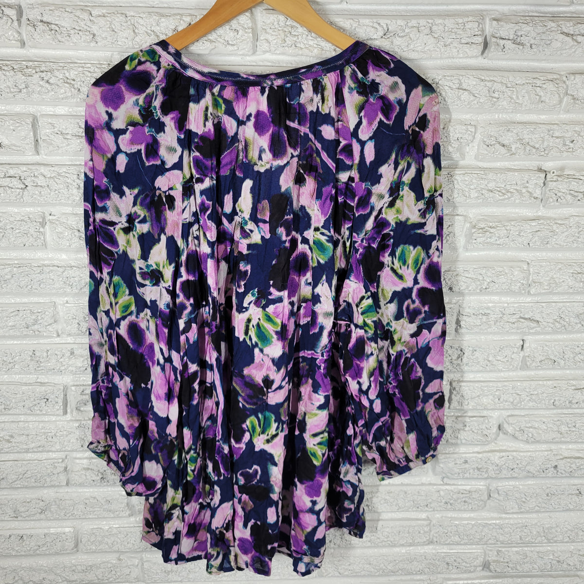 St. Johns Bay Tunic Womens 3X Blue Purple Floral Sheer V-Neck 3/4 Sleeve Top FLO82E