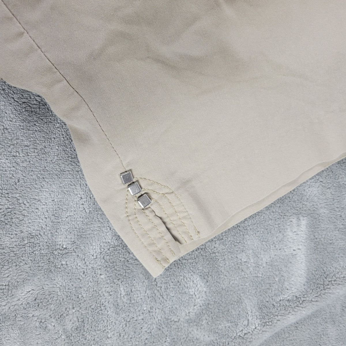 CJ Banks Skimmer Shorts Womens 24W Beige Studded Pull On Elastic Waist C24E