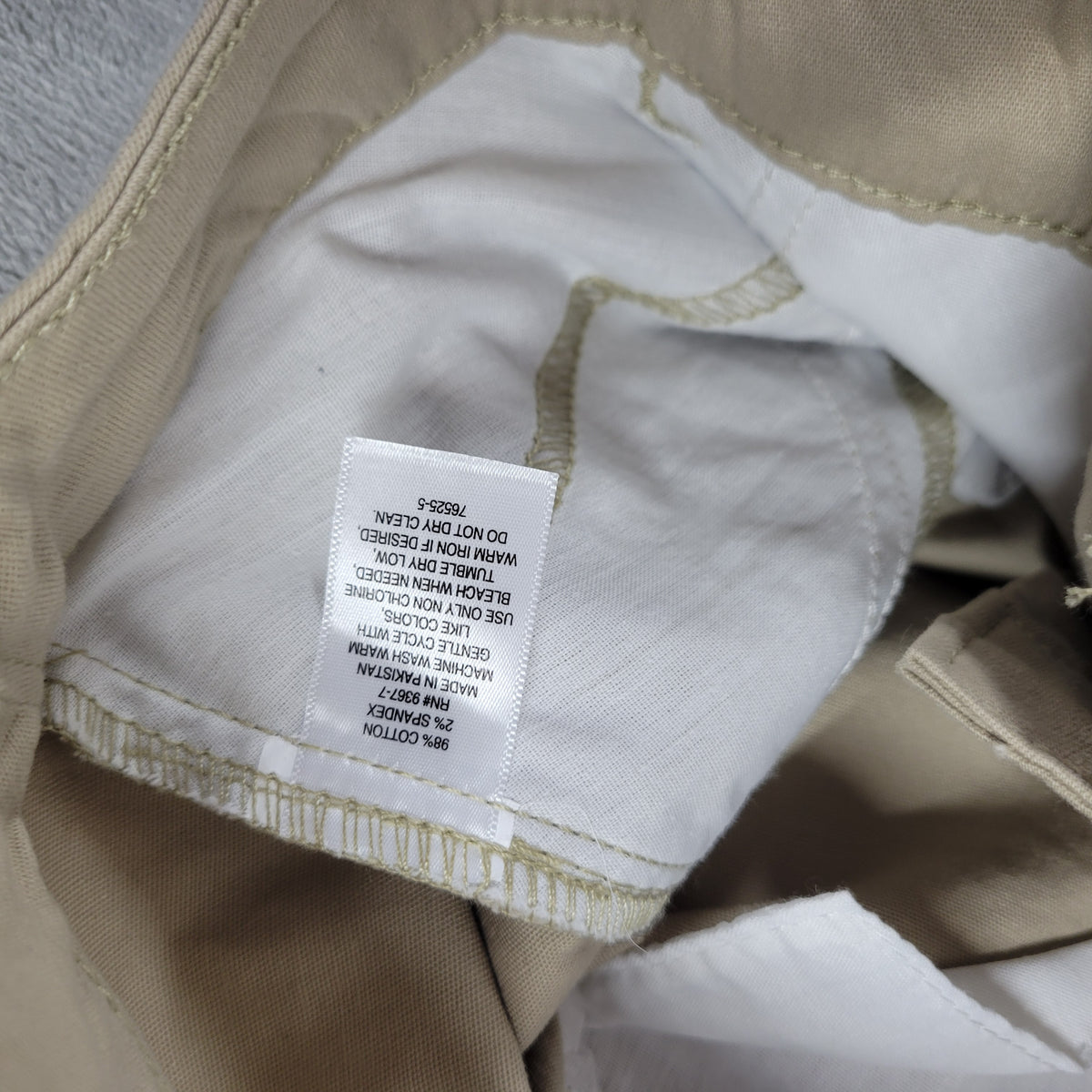 St. John's Bay Women Bermuda Shorts 22W Plus Beige Mid Rise Elastic Waist Pocket C21E
