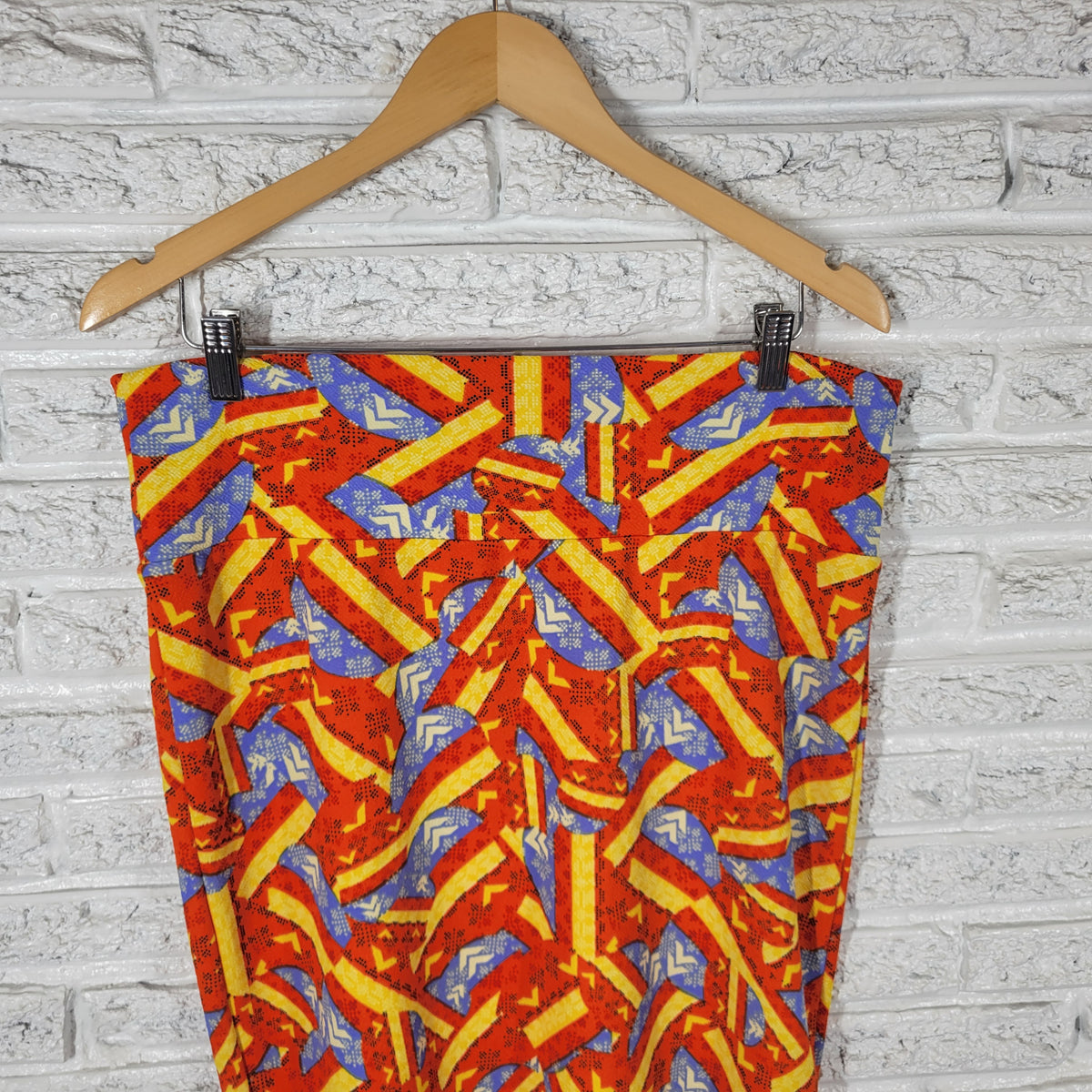LuLaRoe Women XL Pencil Skirt Geometric Knit Multicolor Pull On Stretch Casual GEO299E