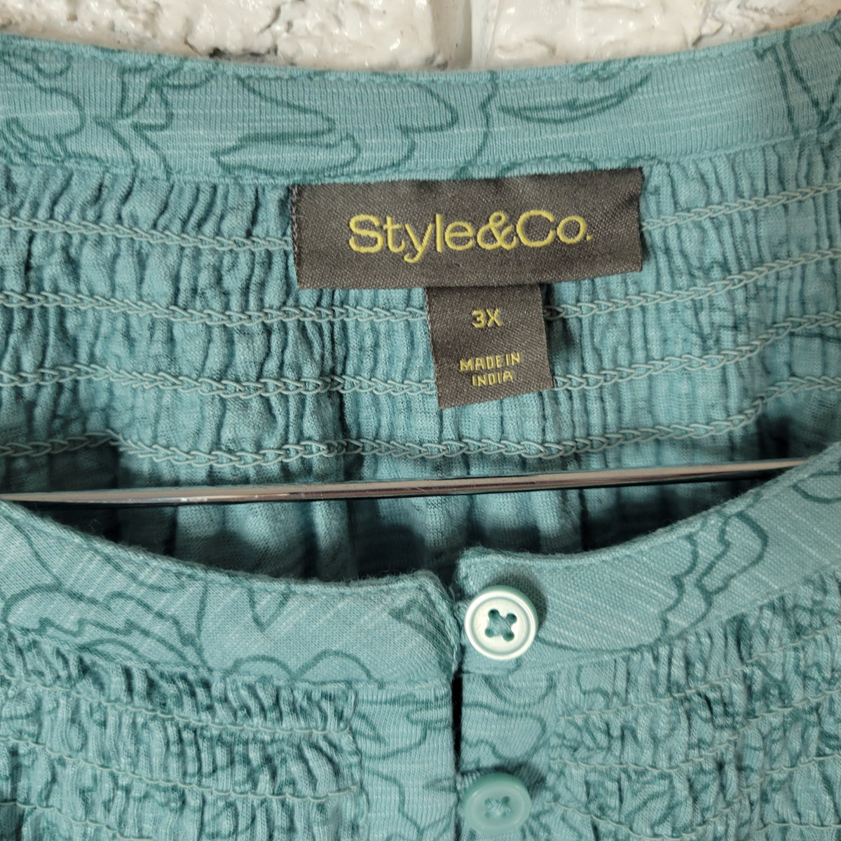 Style & Co Women''s 3X Plus Top Blue Floral Smocked Cotton Long Sleeve Button BLU108E